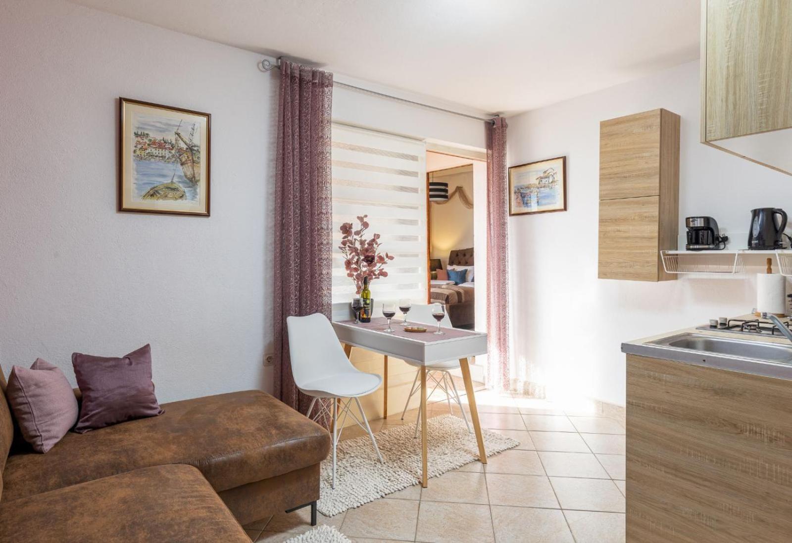 Bougainvillea--Apartment By The Sea ستون المظهر الخارجي الصورة